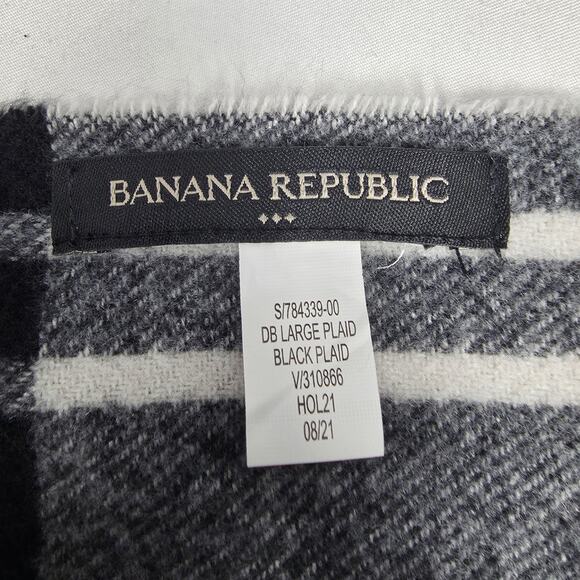 BANANA REPUBLIC UNISEX BLACK PLAID WOOL BLEND BLANKET SCARF – 80" × 24", FRINGED - Picture 6 of 8